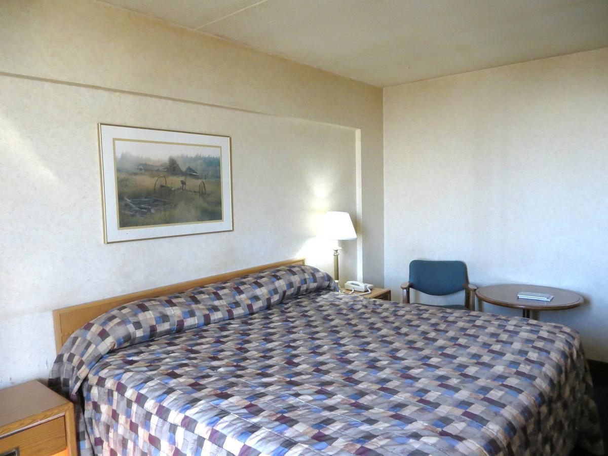 Town And Country Motor Hotel 卡加利 外观 照片
