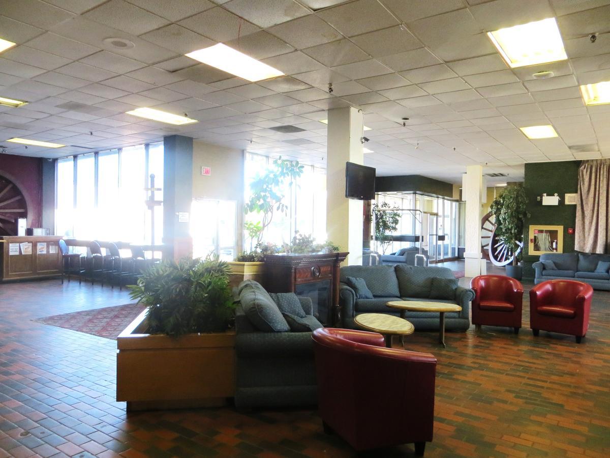 Town And Country Motor Hotel 卡加利 外观 照片